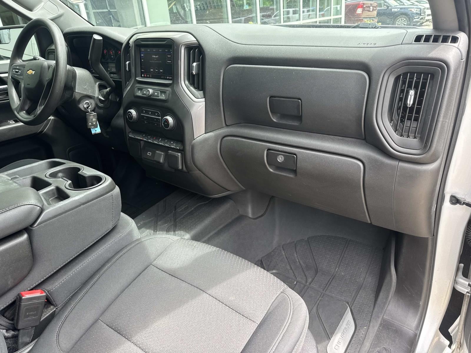 2020 Chevrolet Silverado 1500 2WD Crew Cab Short Bed Custom