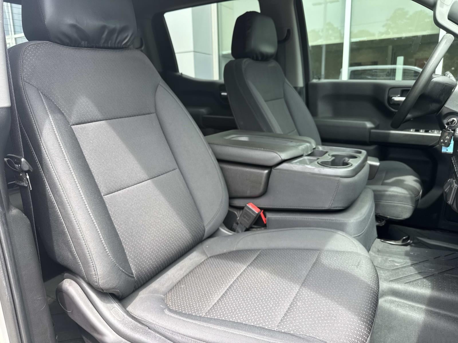 2020 Chevrolet Silverado 1500 2WD Crew Cab Short Bed Custom