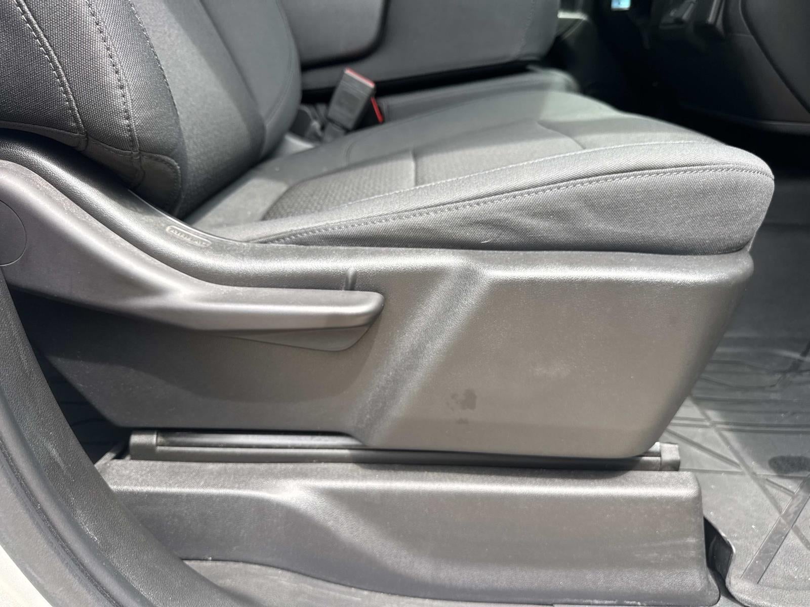 2020 Chevrolet Silverado 1500 2WD Crew Cab Short Bed Custom