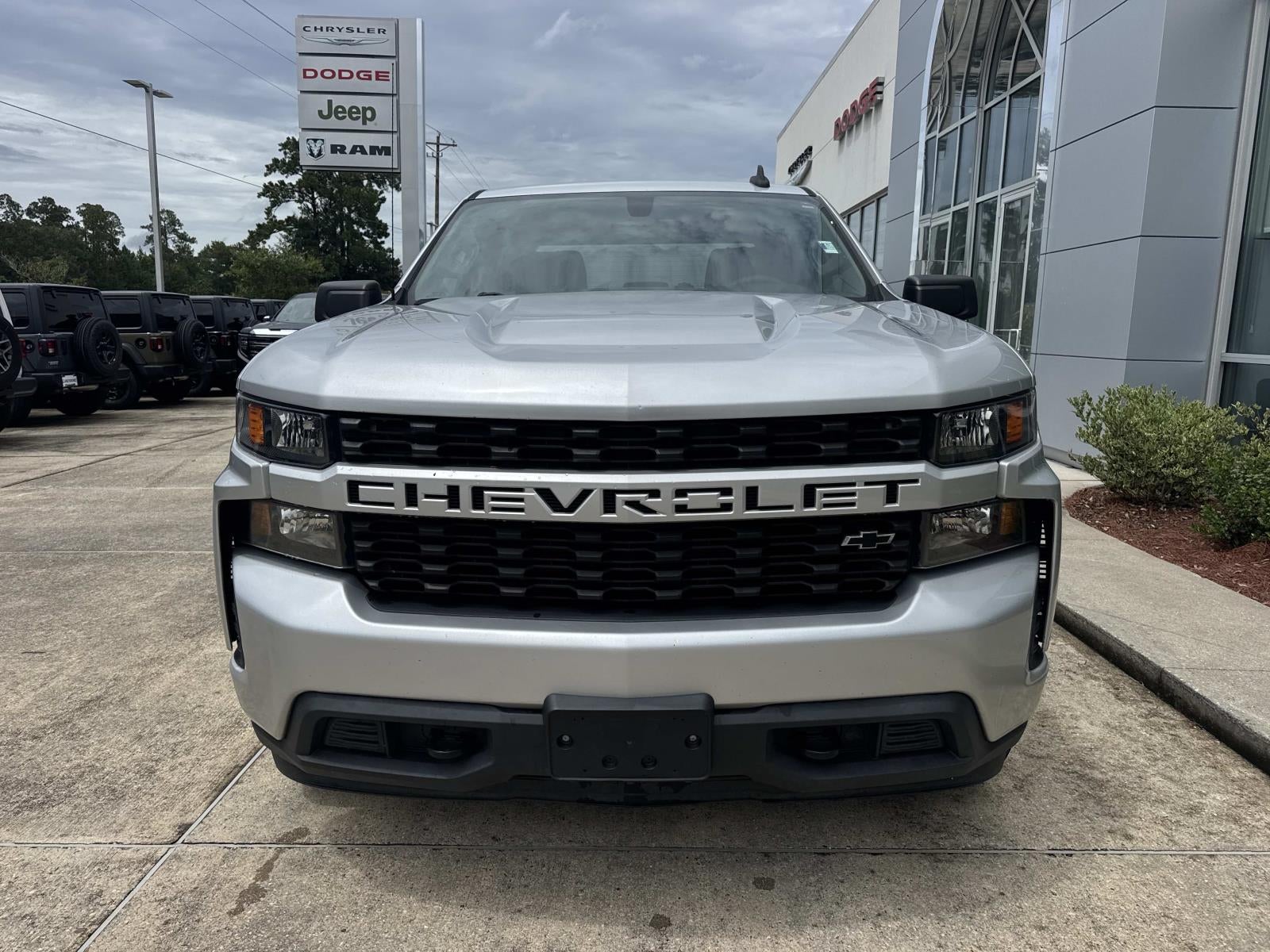 2020 Chevrolet Silverado 1500 2WD Crew Cab Short Bed Custom