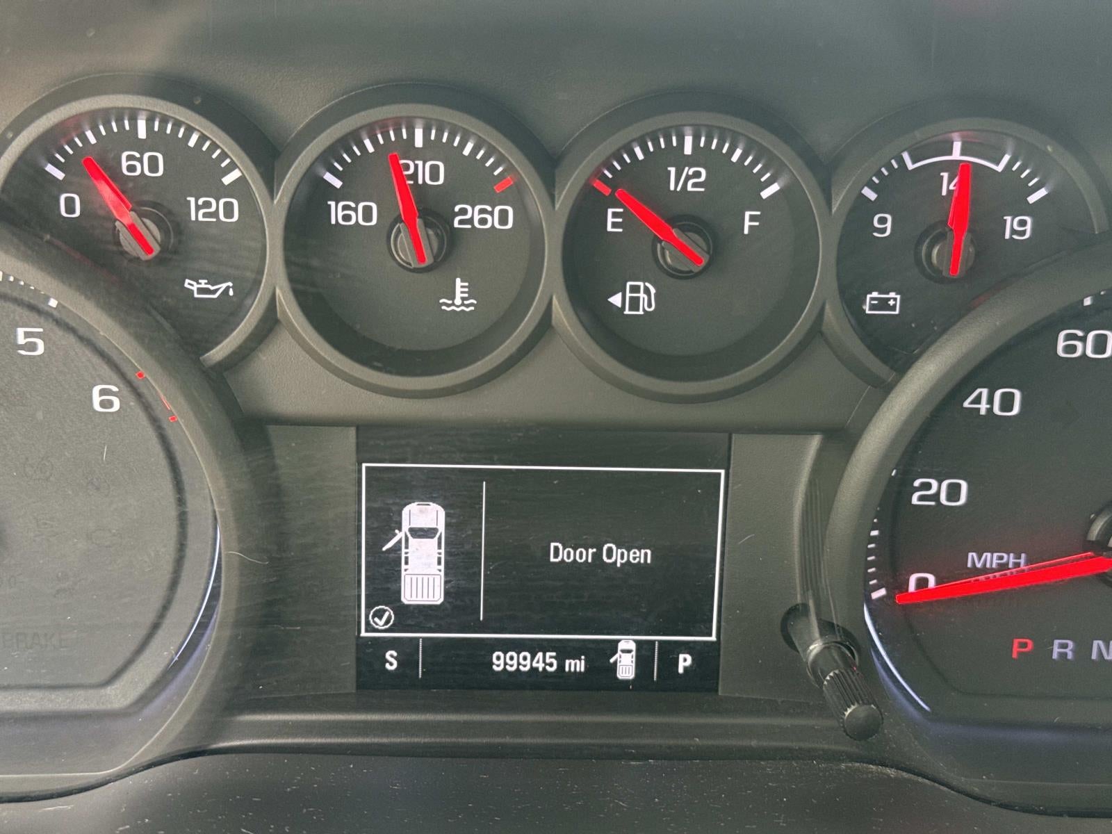 2020 Chevrolet Silverado 1500 2WD Crew Cab Short Bed Custom
