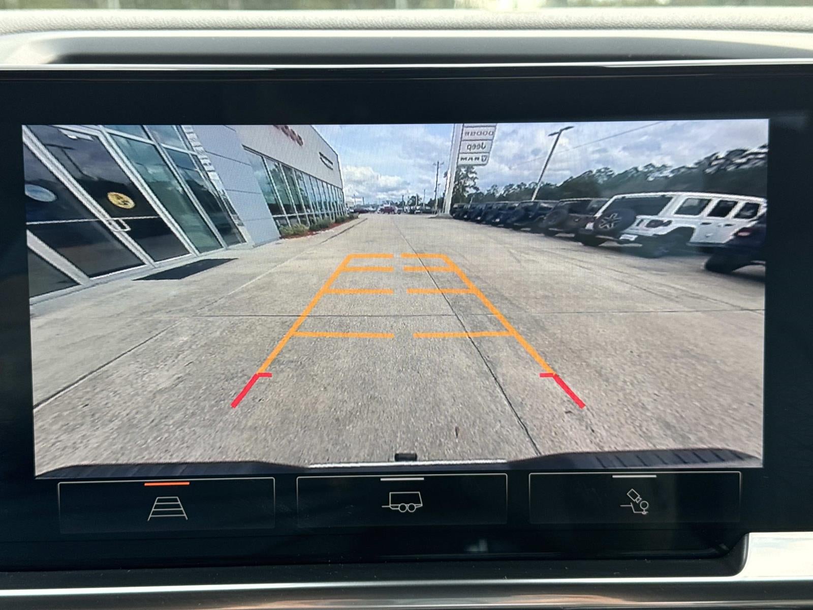 2022 GMC Sierra 1500 4WD Crew Cab Short Box SLT