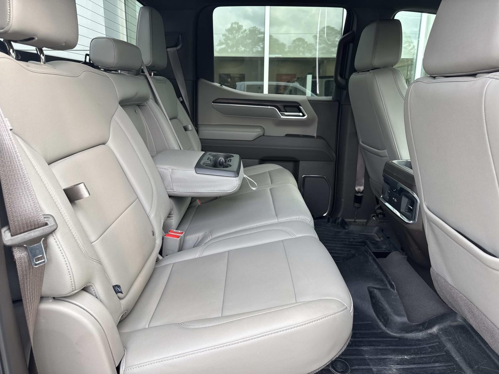 2022 GMC Sierra 1500 4WD Crew Cab Short Box SLT