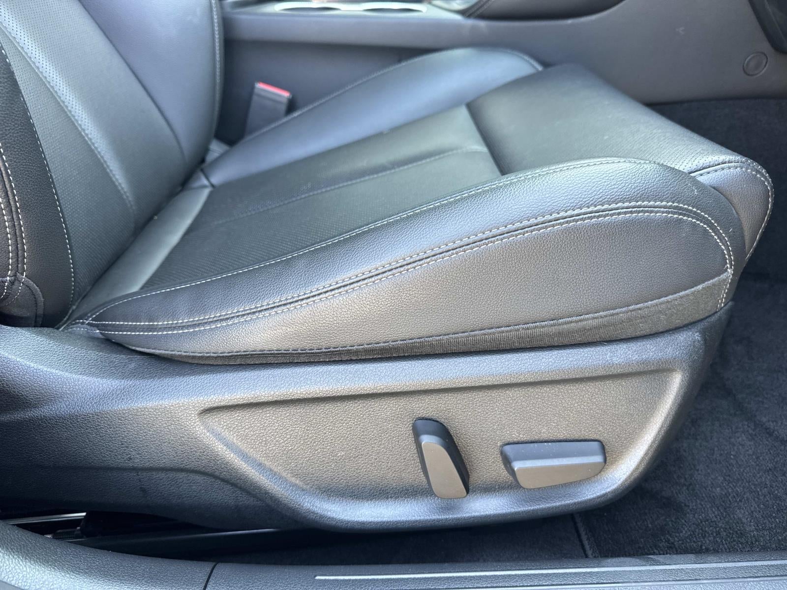 2025 Genesis G70 2.5T RWD